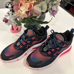 Nike women shoes
